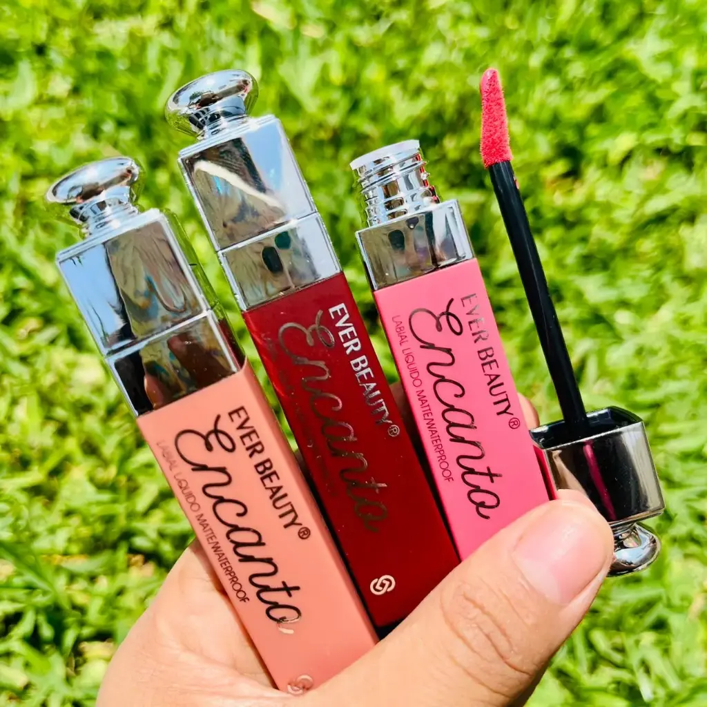 Labial liquido Encanto E.B - 595